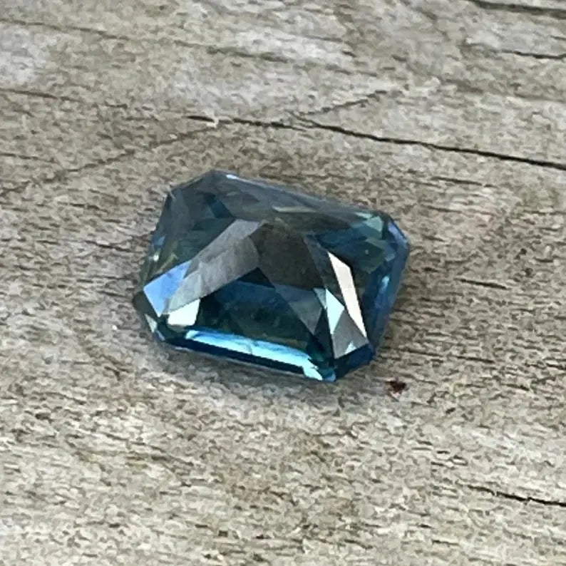 Natural Teal Sapphire Sapphirepal