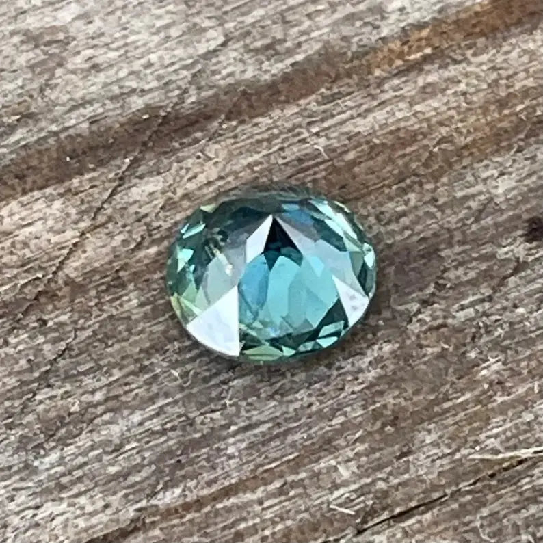 Natural Teal Sapphire gems-756e