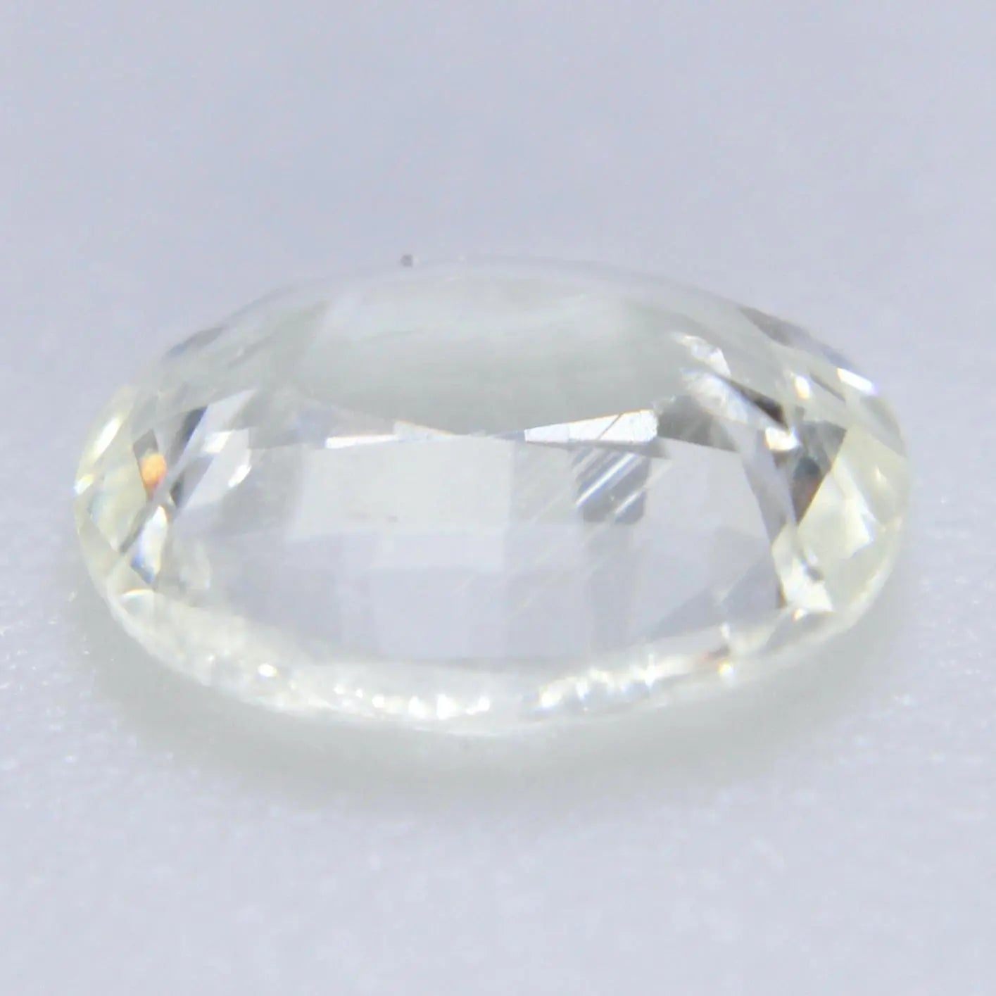 Natural White Sapphire gems-756e