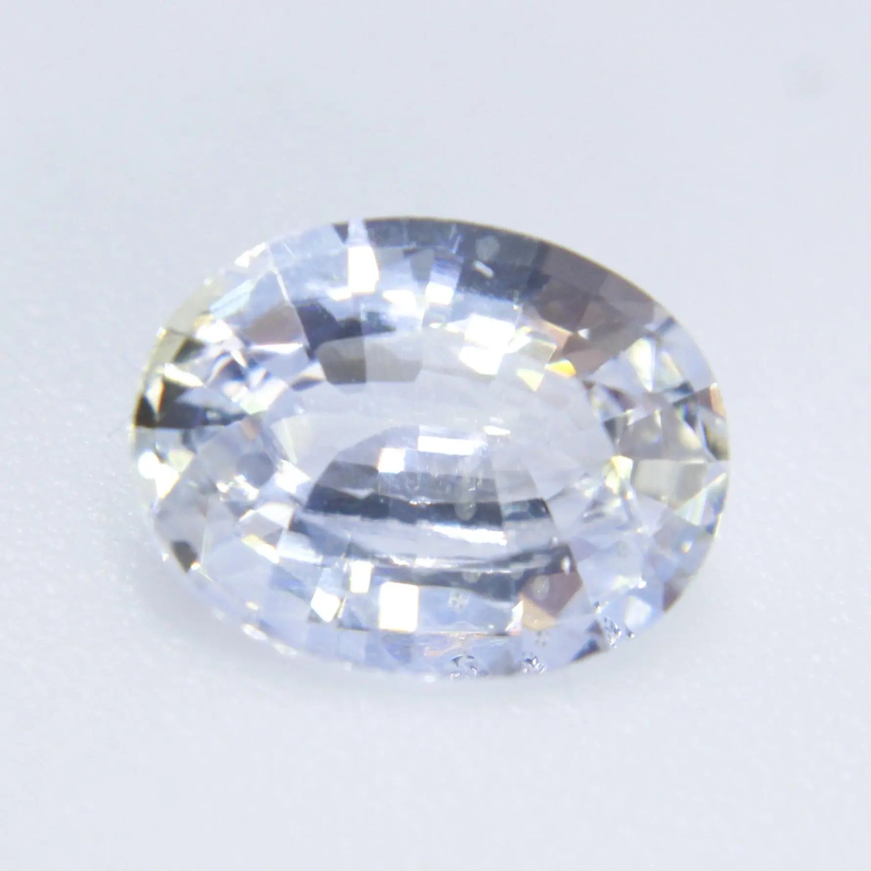 Natural White Sapphire gems-756e