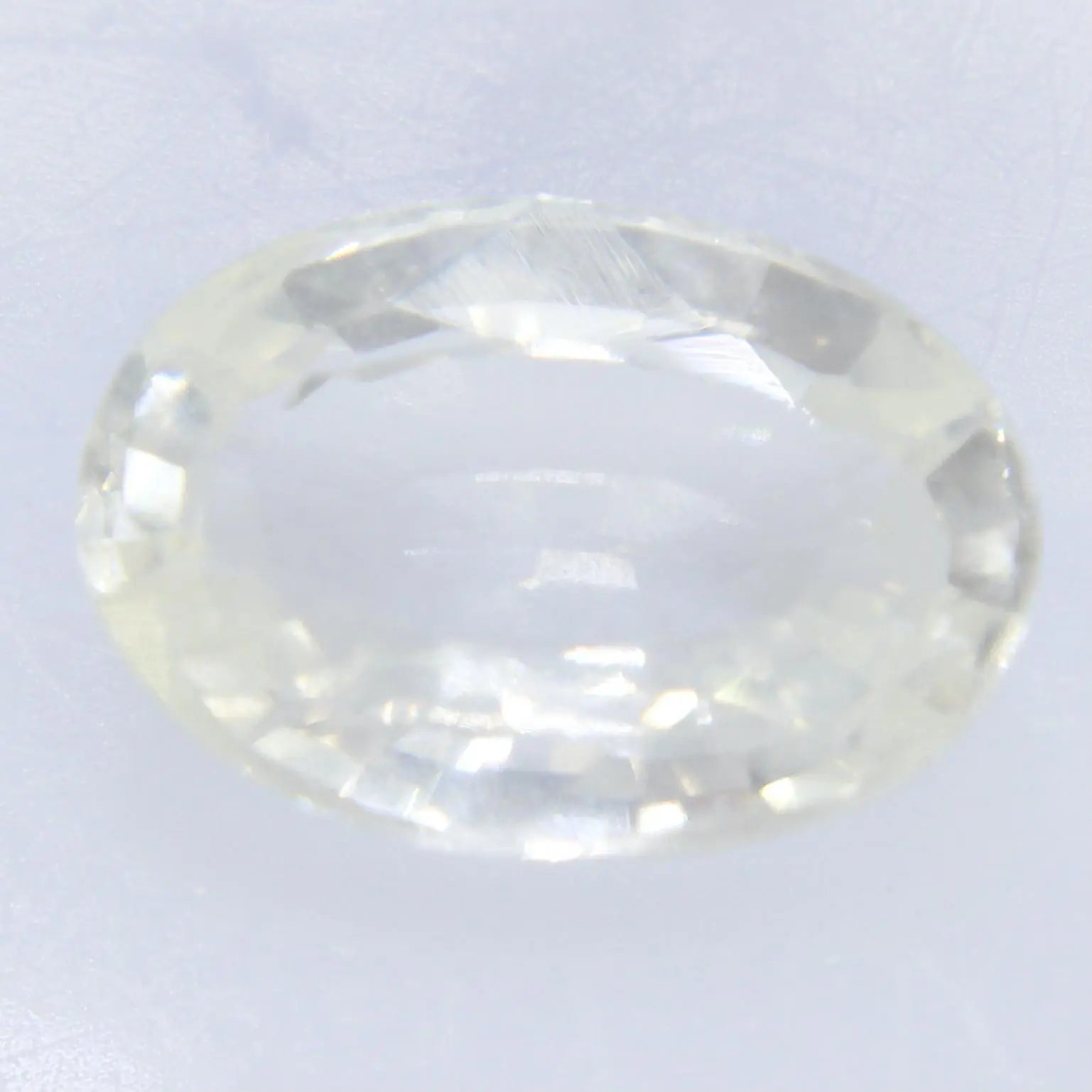 Natural White Sapphire gems-756e