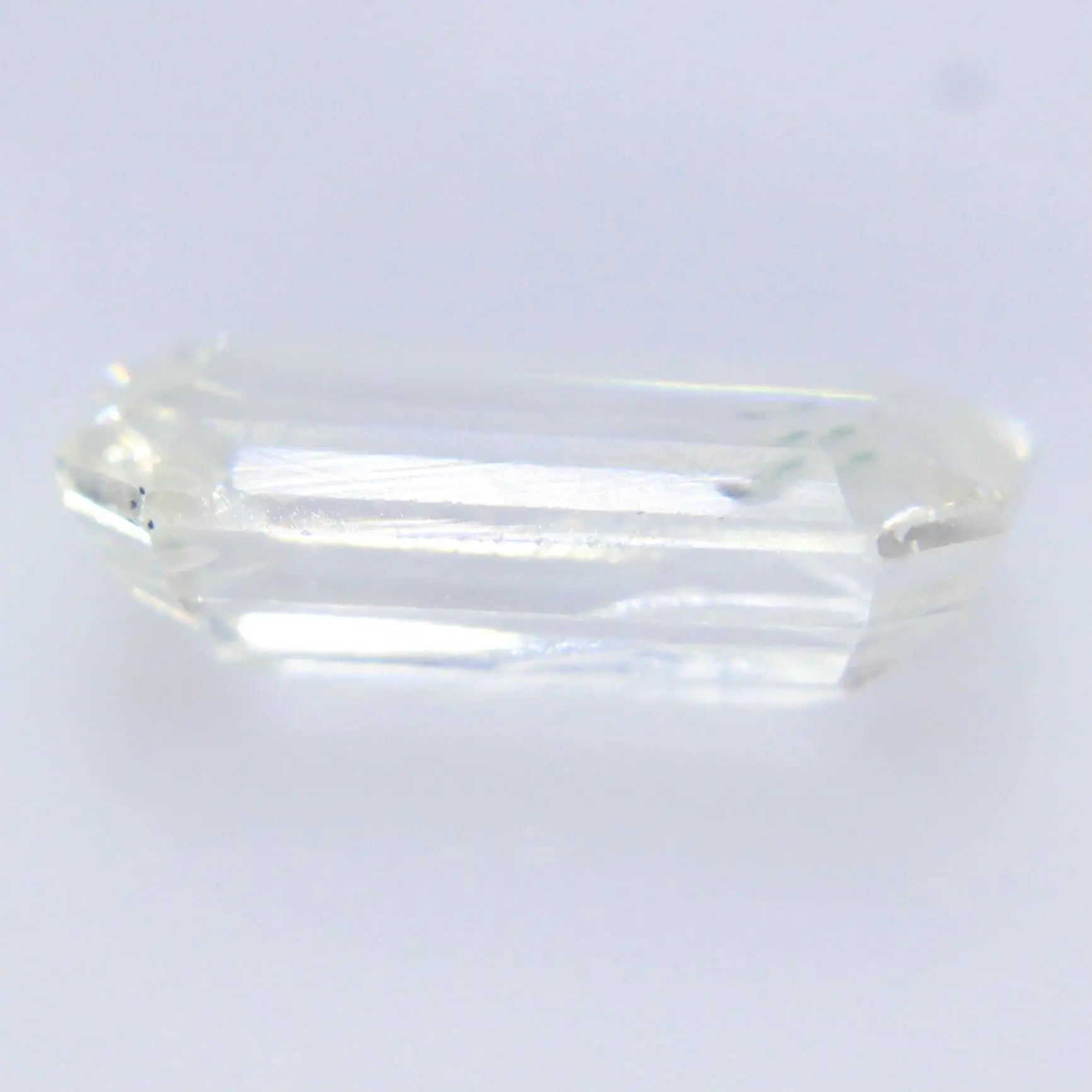 Natural White Sapphire gems-756e