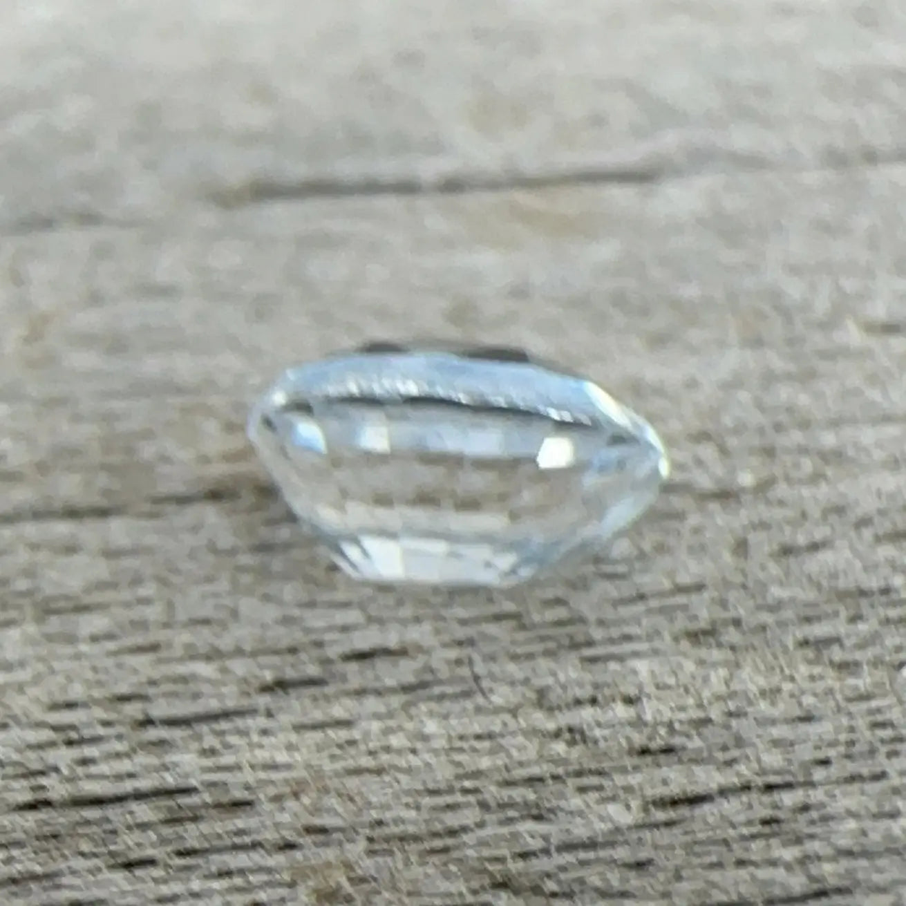 Natural White Sapphire gems-756e