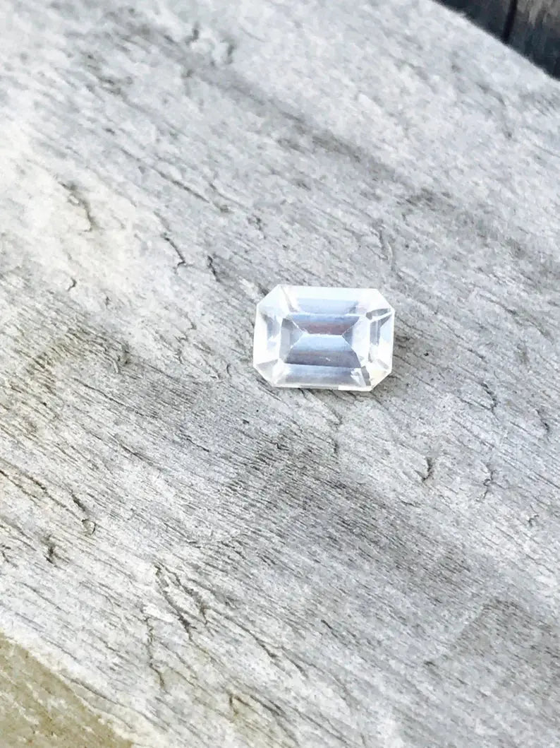 Natural White Zircon gems-756e