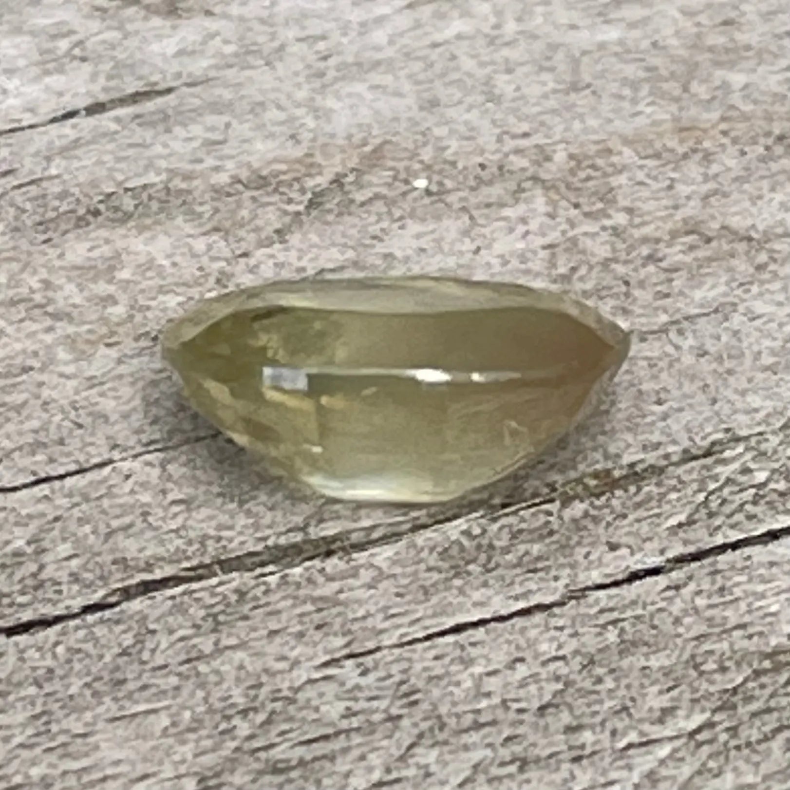 Natural Yellow Sapphire gems-756e