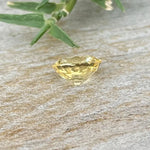 Natural Yellow Sapphire gems-756e