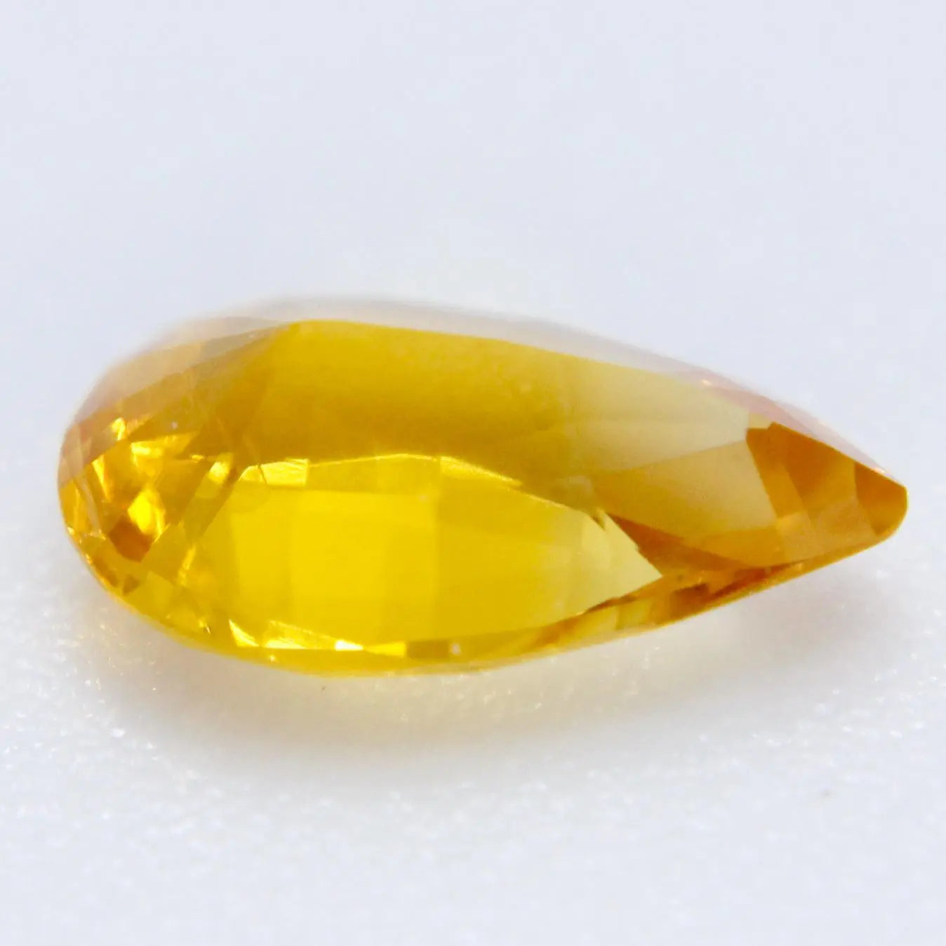 Natural Yellow Sapphire gems-756e