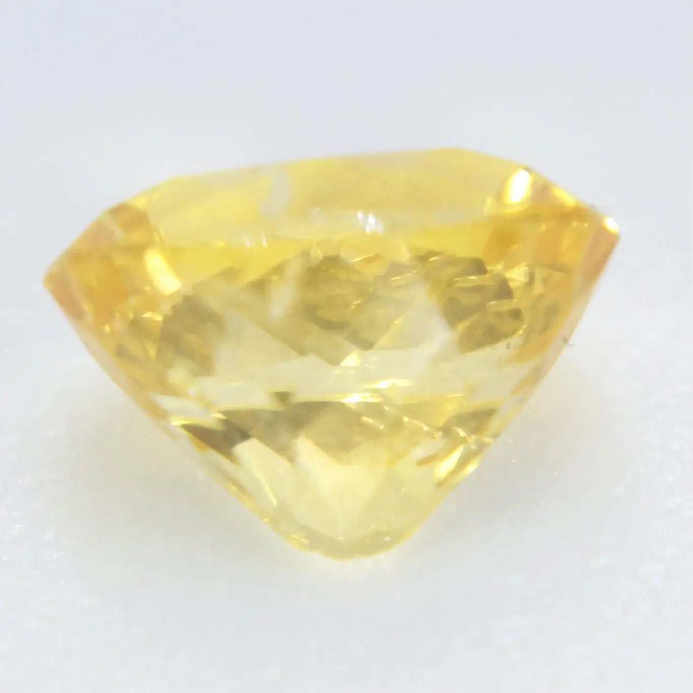 Natural Yellow Sapphire gems-756e