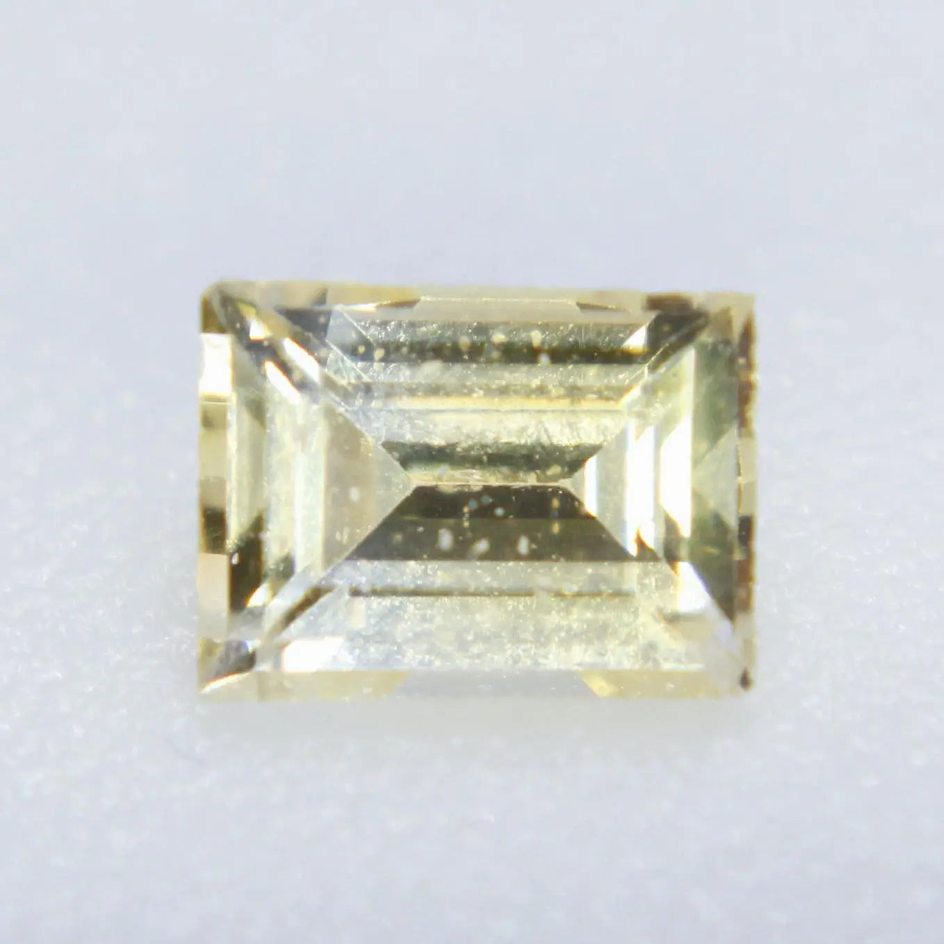 Natural Yellow Sapphire gems-756e