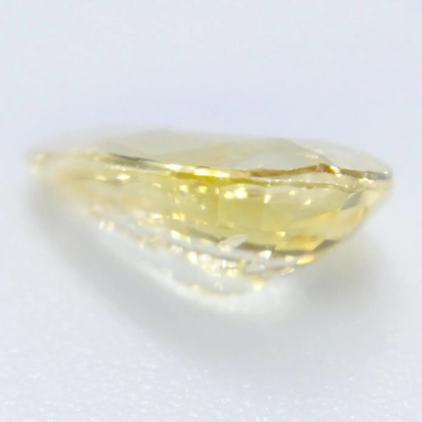 Natural Yellow Sapphire gems-756e