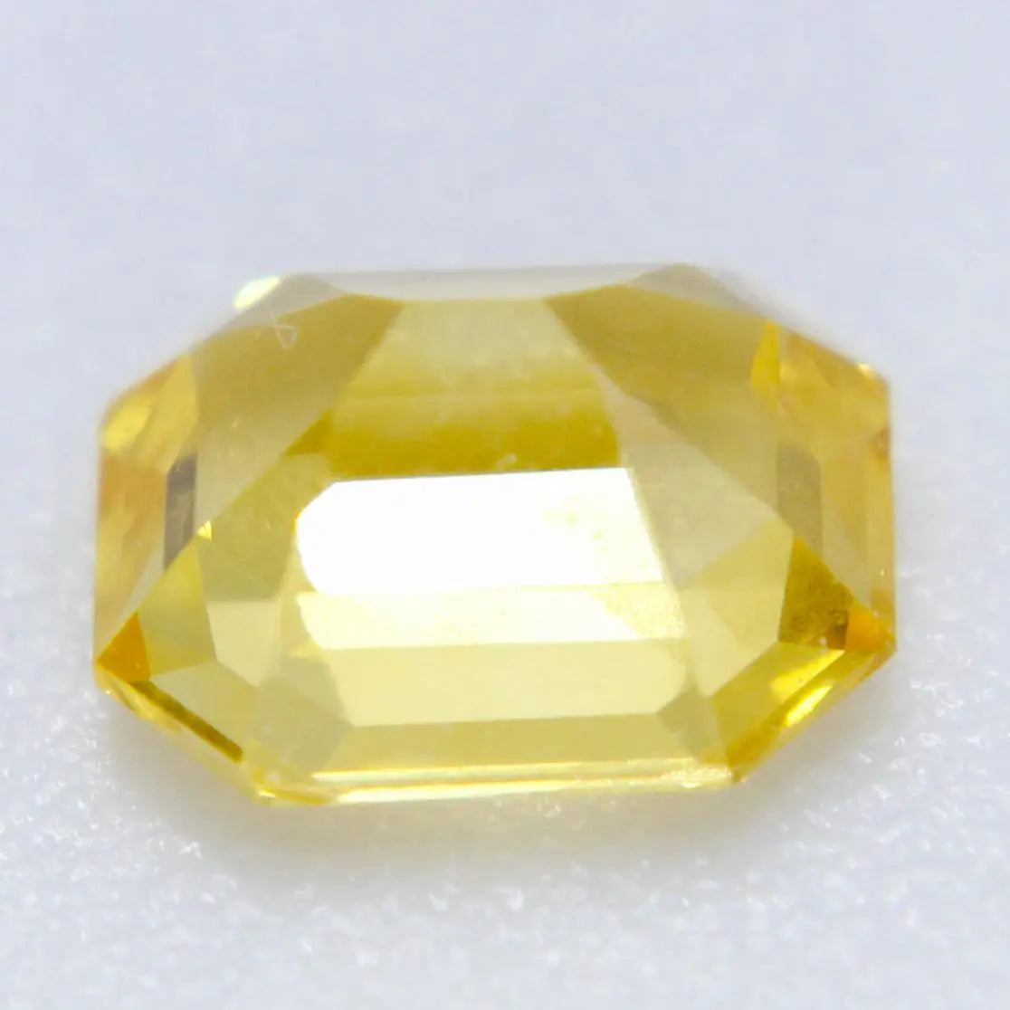 Natural Yellow Sapphire gems-756e