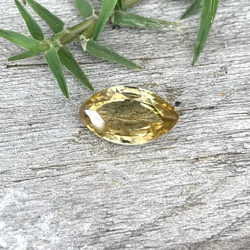 Natural Yellow Zircon gems-756e