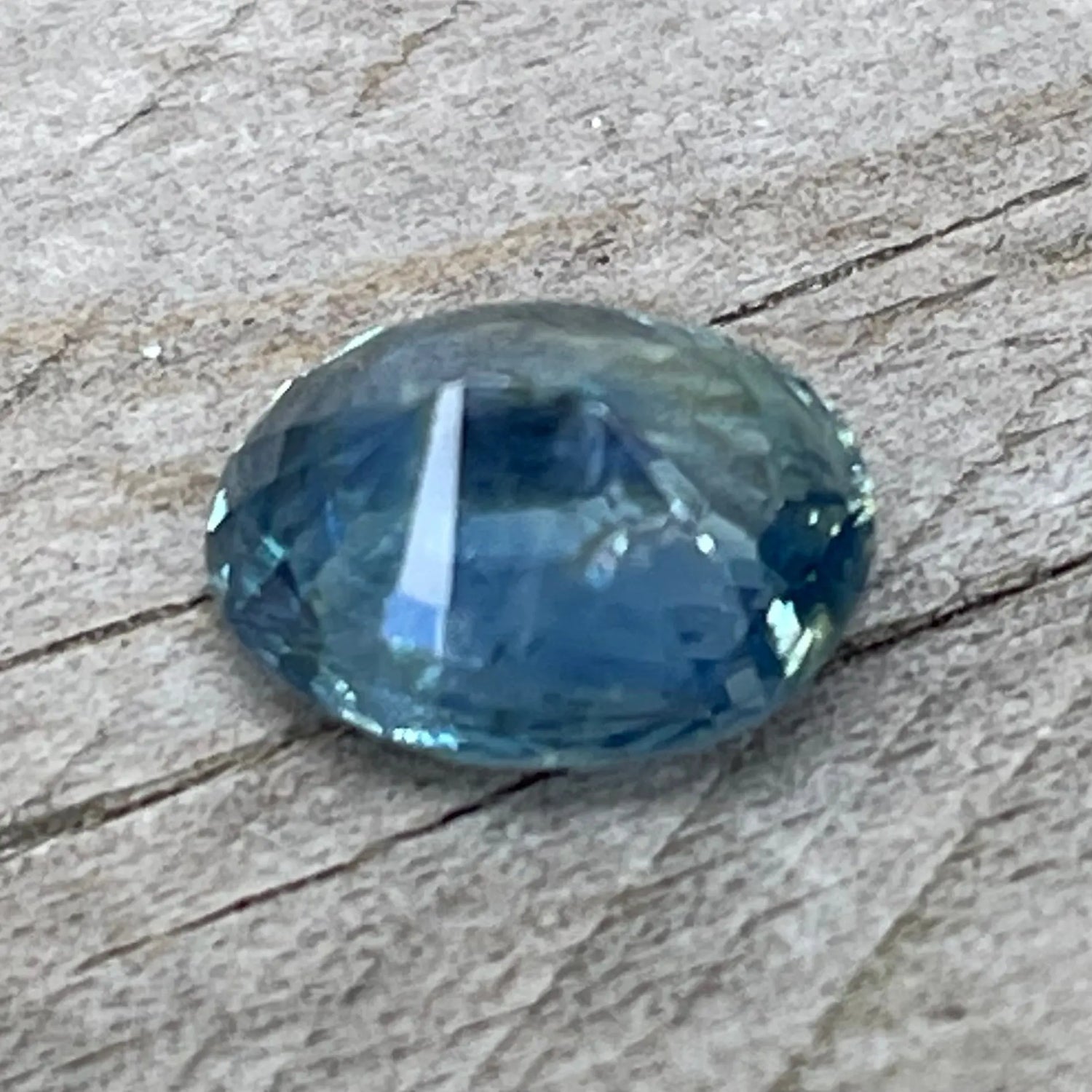 Natural Blue Green Sapphire gems-756e